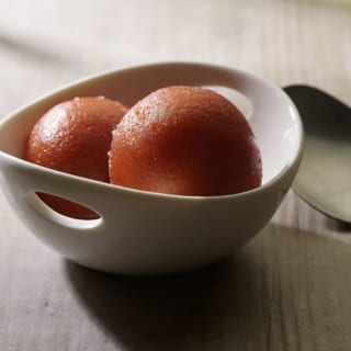 Gulab jamun