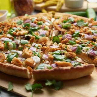 Deep Pan Halal Chicken Tikka Masala Pizzatwist