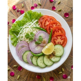 Salad (5.99)